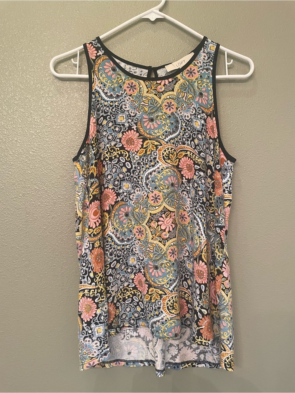 Ann Taylor LOFT Floral Rayon Tank Top Size XS